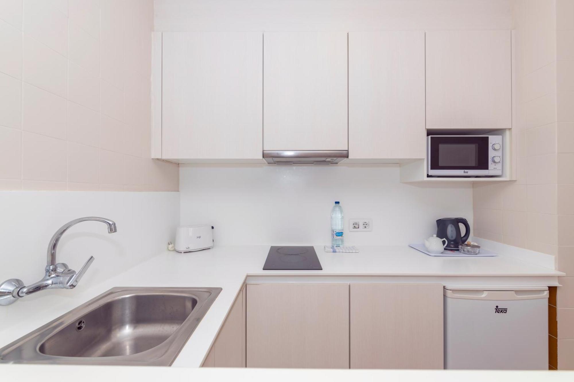 Siesta Mar One Bedroom Apartments Cala En Porter  Екстер'єр фото
